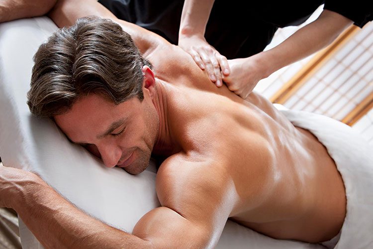 об эротическом спортивном массаже спины от массажисток Москвы — В Шоколаде